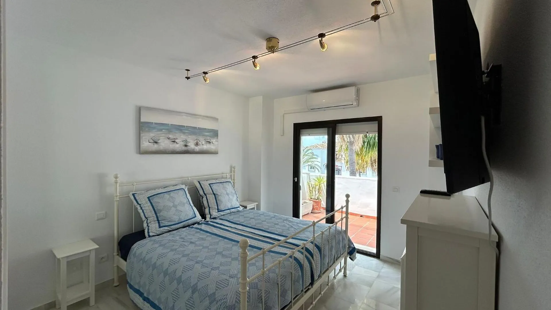 Marbella 521 아파트